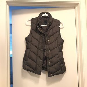 Gap grey vest
